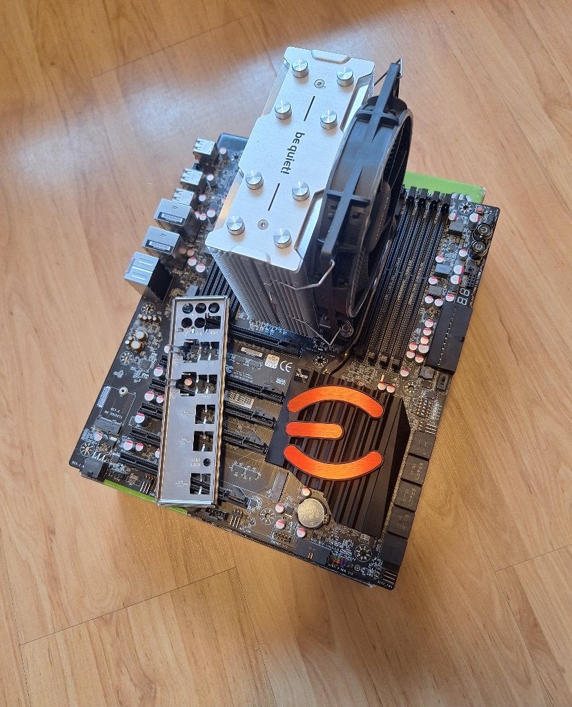 EVGA X99 Classified | Intel Core i7 5820K | be quiet! Cooler, Computers en Software, Ophalen, DDR4, Zo goed als nieuw, E-ATX