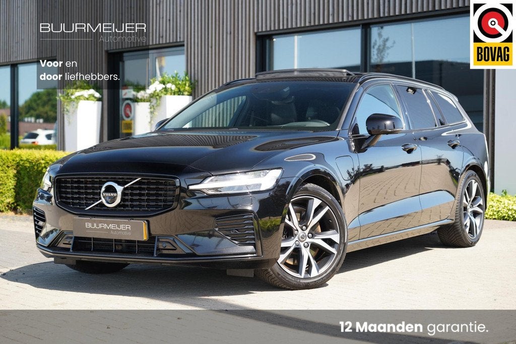 Volvo V60 2.0 T8 Recharge AWD R-Design | Schuif/kanteldak |, Auto's, Volvo, Gebruikt, 4 cilinders, Leder en Stof, Zwart