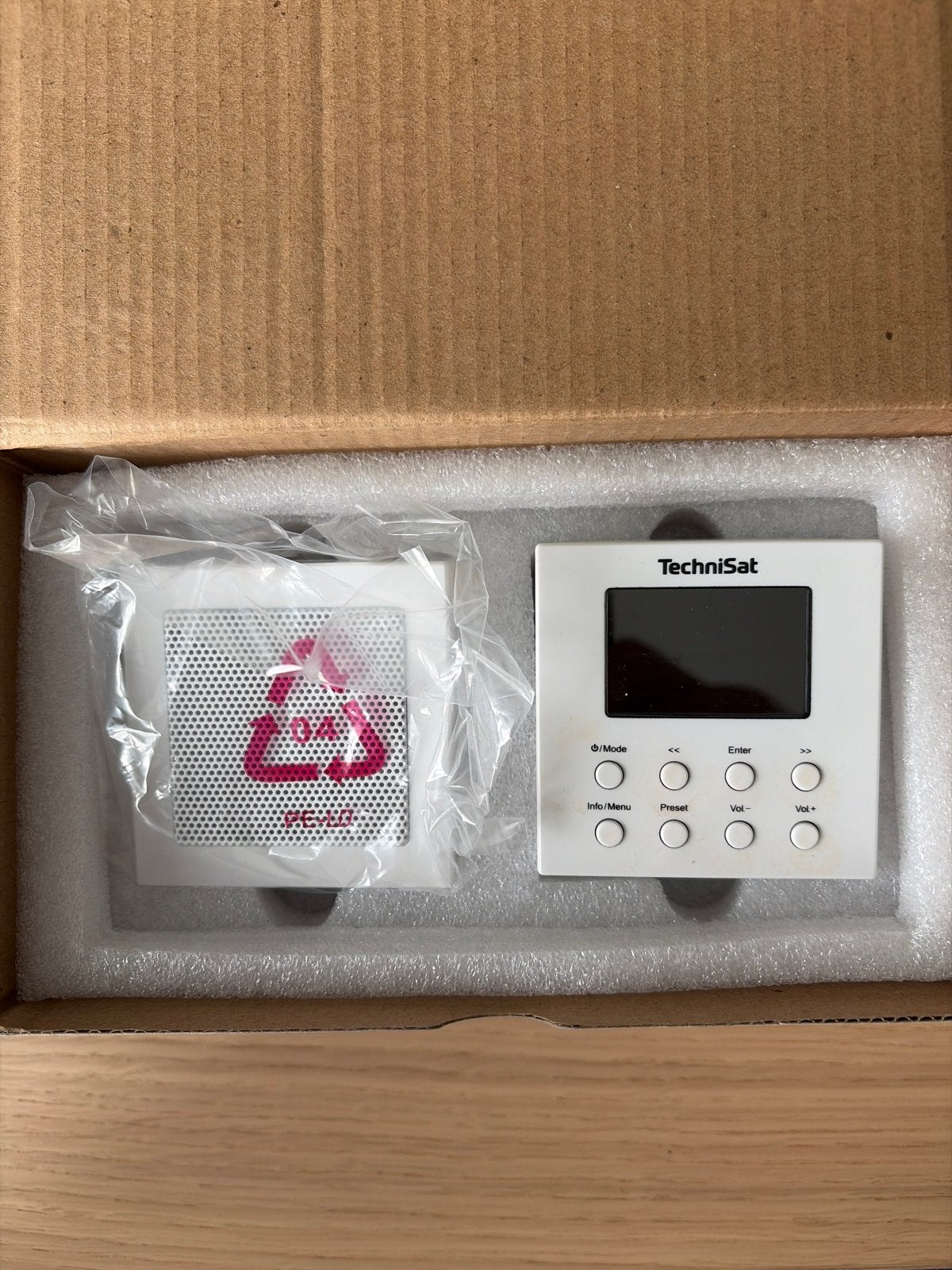 TechniSat DIGITRADIO UP 1 DAB+ inbouwradio, Ophalen of Verzenden, Nieuw, Radio