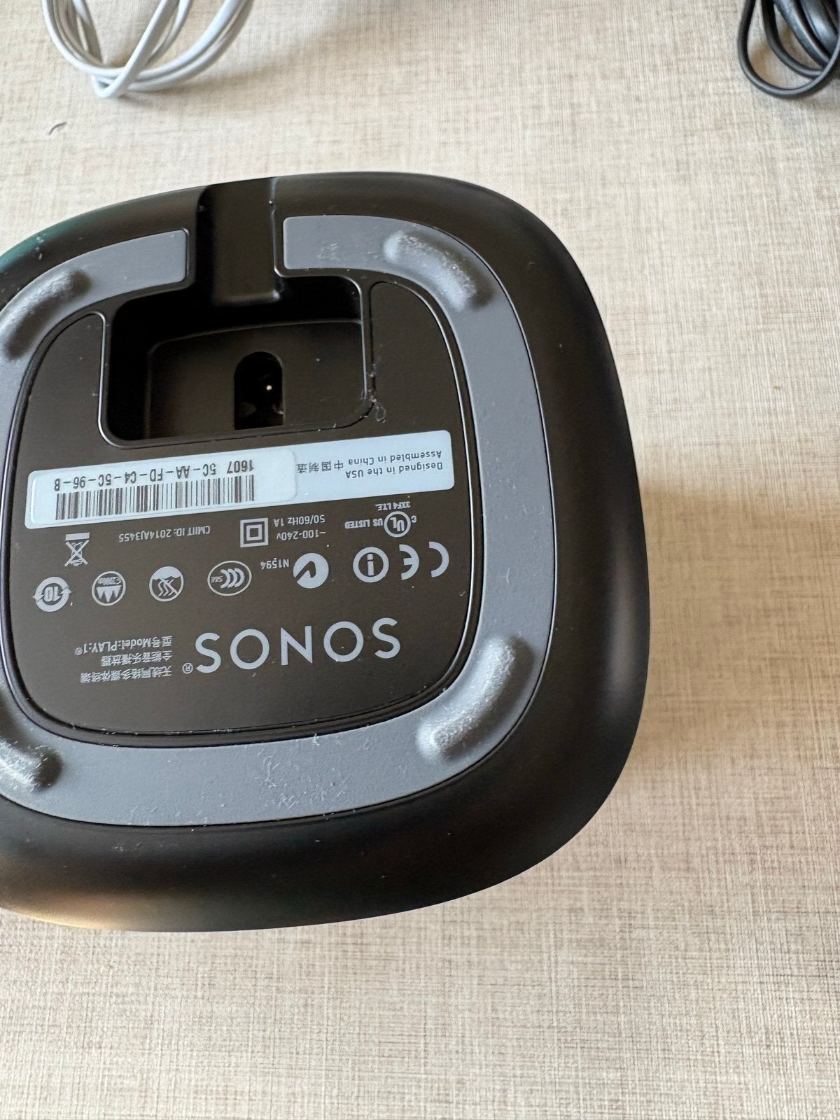 3x Sonos One speakers met muurbeugels en kabels