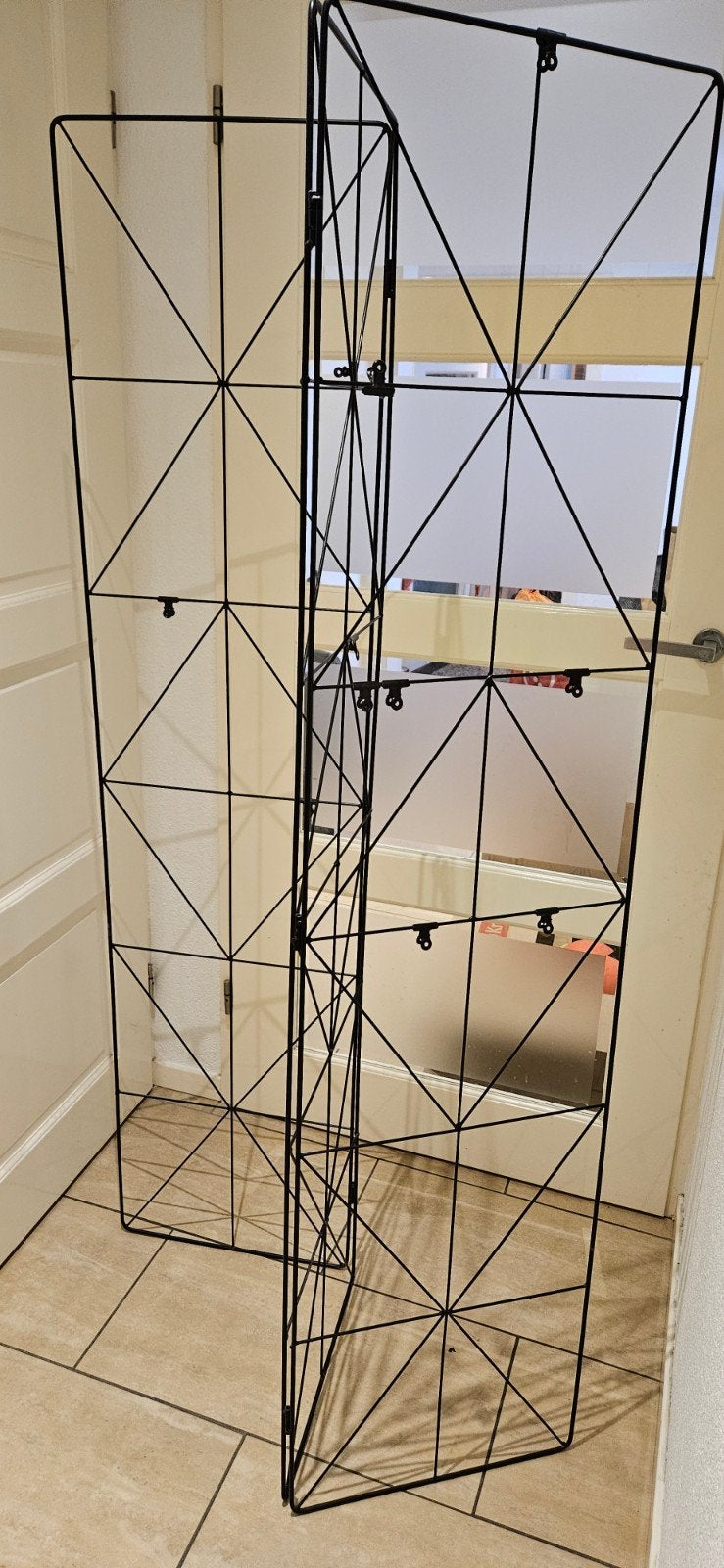 Zwart metalen kamerscherm/drieluik als decoratie, Ophalen, Zo goed als nieuw