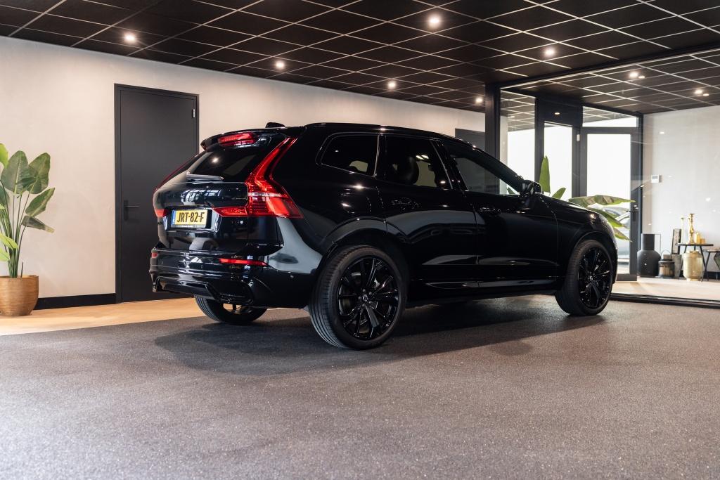 Volvo XC60 T8 Plus Black Edition AWD | H&K | 360 Cam | Pano, 12 maanden, Gebruikt, 4 cilinders, 95 km