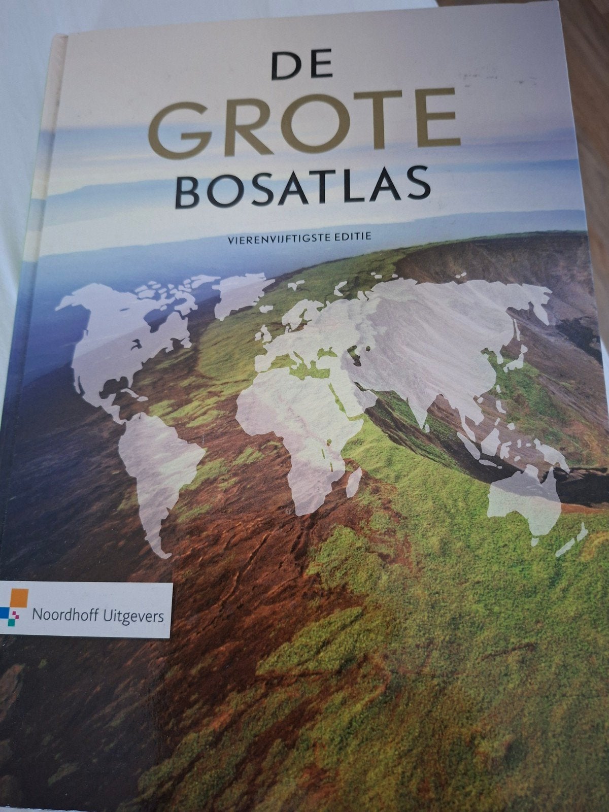 De Grote Bosatlas - Vierenveertigste Editie, Boeken, Bosatlas, 2000 tot heden, Ophalen of Verzenden, Zo goed als nieuw