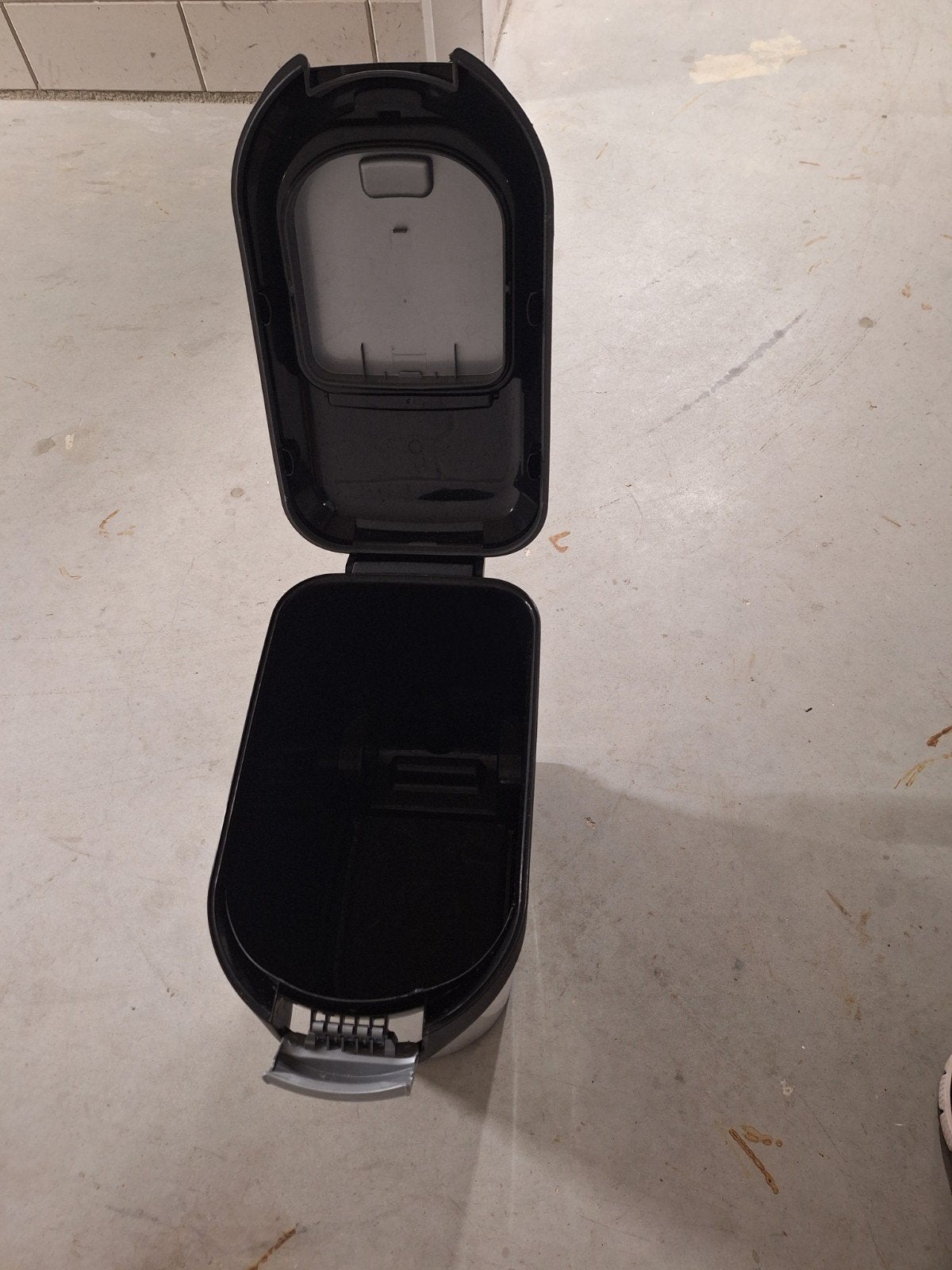 Curver voetselcontainer voor hond of kat.35 liter-12 kG, Ophalen of Verzenden