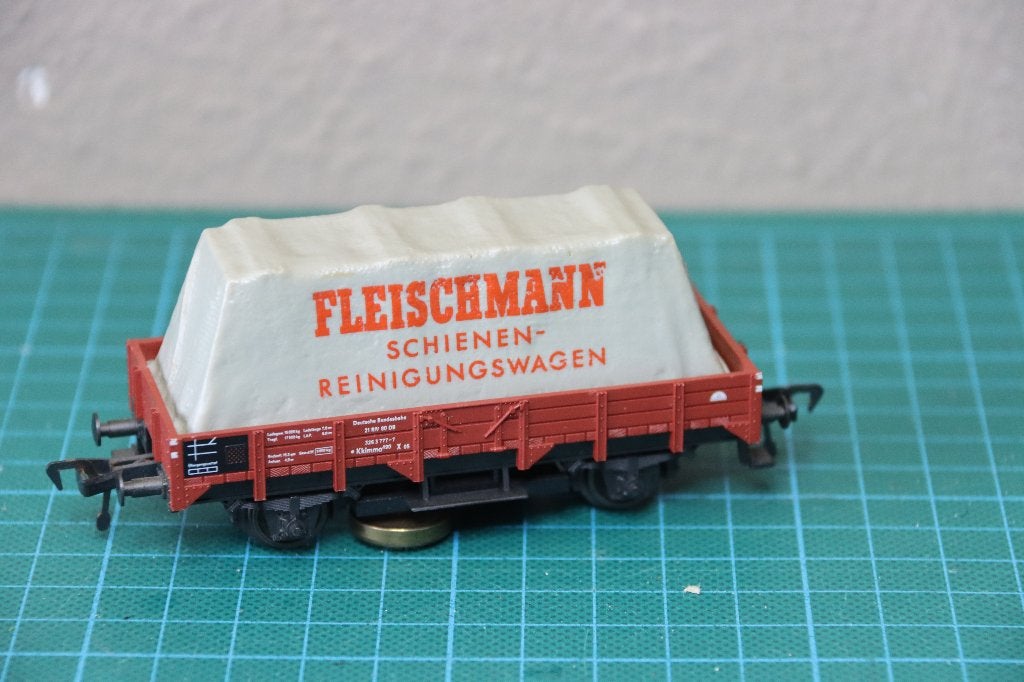Fleischmann 5567 Lage bak met lading RAILREINIGING, Hobby en Vrije tijd, Modeltreinen | H0, Gelijkstroom, Fleischmann, Wagon, Ophalen of Verzenden