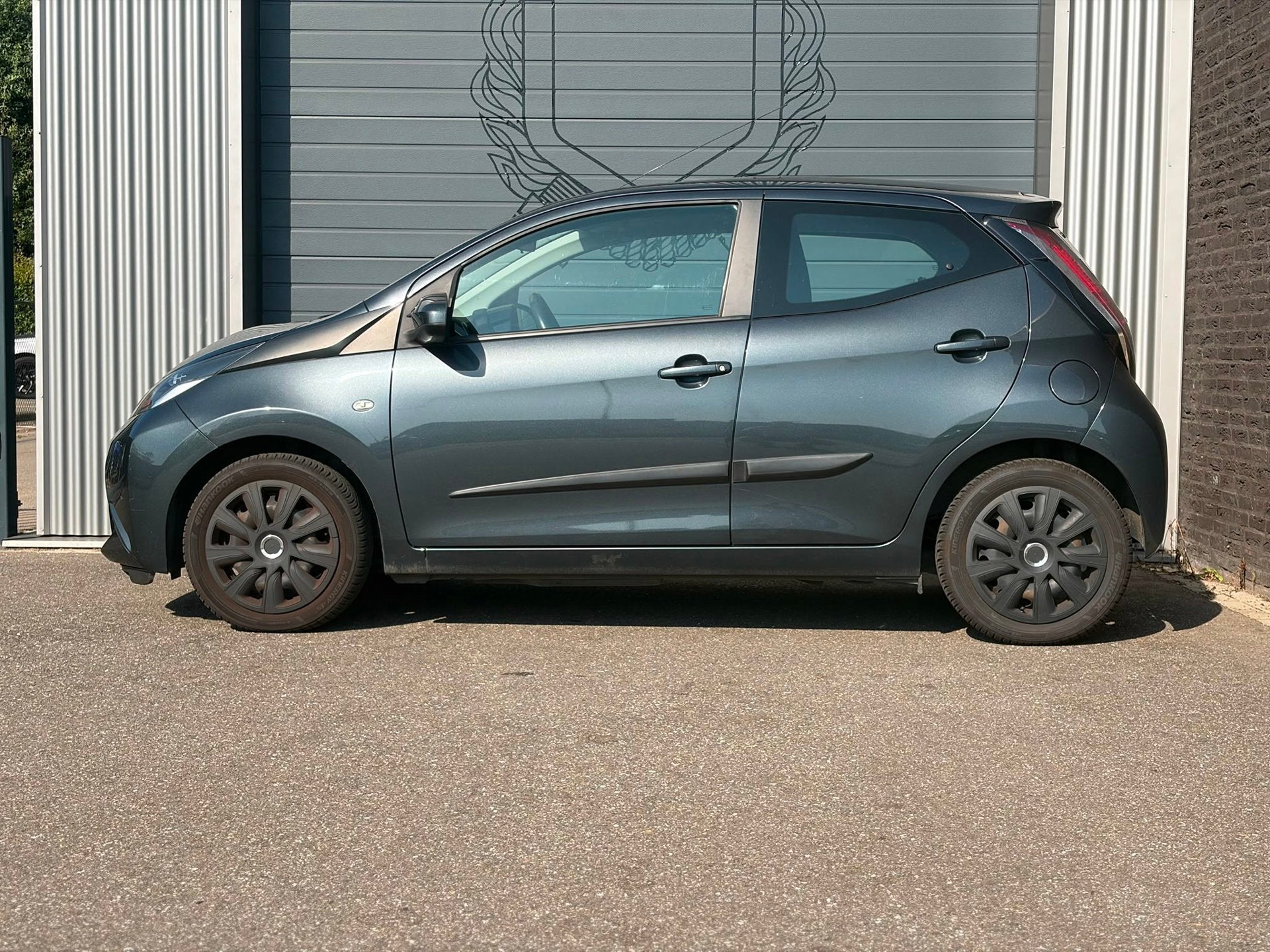 Toyota Aygo 1.0 VVT-i x-play Camera|Airco|Cruise, Auto's, Toyota, Voorwielaandrijving, Euro 5, Stof, Gebruikt