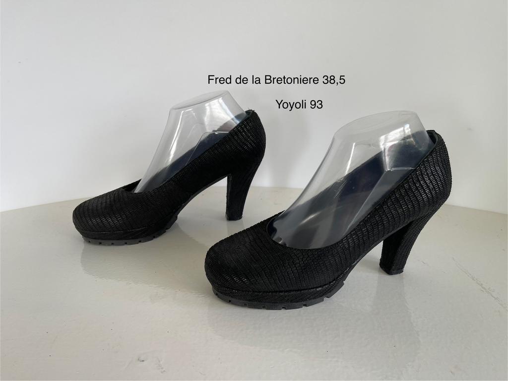 93) Fred de la Bretoniere 38 ,5 pumps zwart leer dierenprint, Pumps, Zwart, Ophalen of Verzenden, Zo goed als nieuw