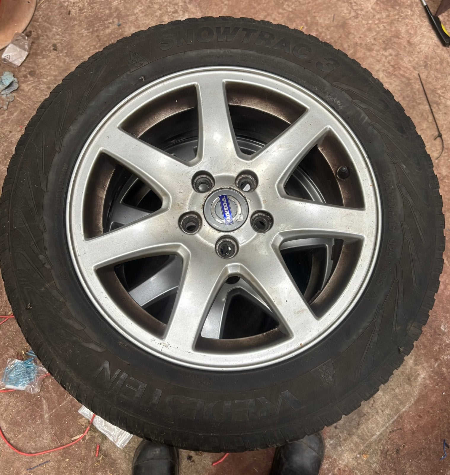 Wielen volvo v70, Ophalen