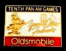 Oldsmobile Tenth Pan Am Games pin, Verzamelen, Verzenden, Nieuw, Transport, Speldje of Pin