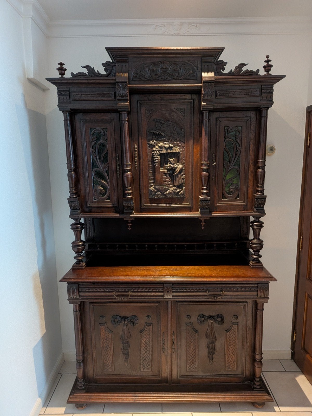 Antiek Eiken Dressoir met Rijkelijk Snijwerk, Ophalen