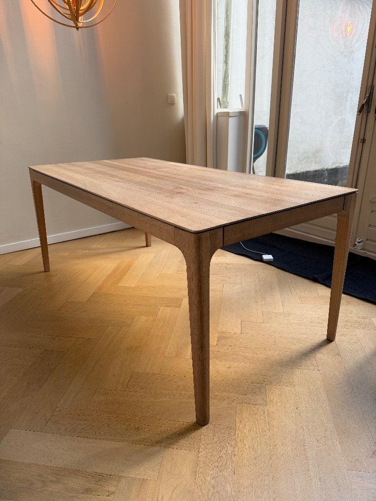 Rikke eettafel van eikenhout, Scandinavisch design, Eikenhout, Zo goed als nieuw, Vijf personen of meer