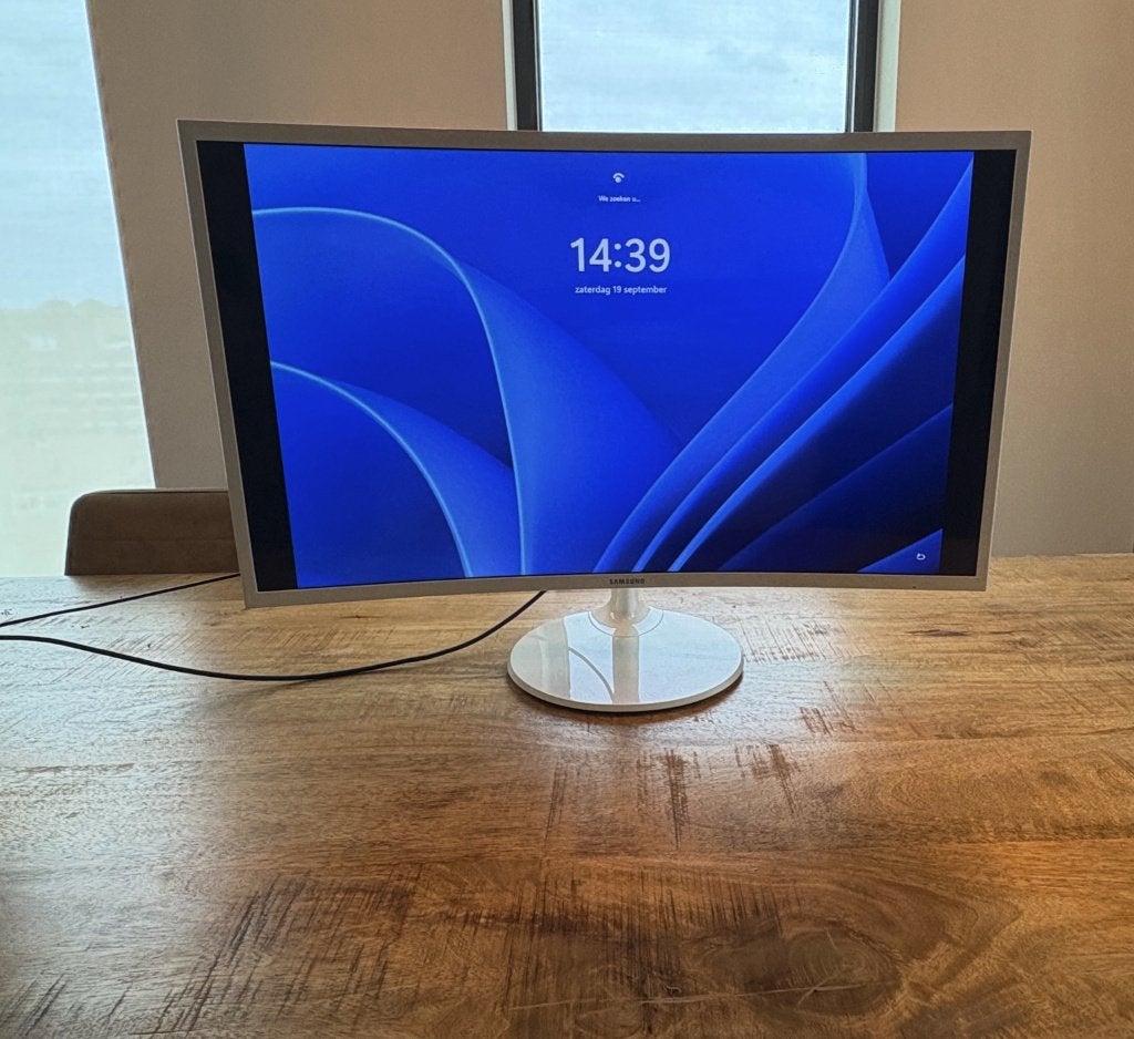 Samsung C32F391FWU 32 inch curved monitor wit, Ophalen, Gebruikt, 3 tot 5 ms, Hoofdtelefoonaansluiting