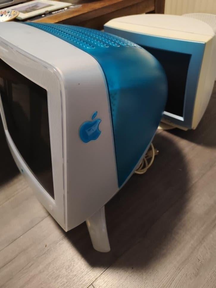 Apple Studio display 17" CRT Blue/White voor reparatie, Ophalen