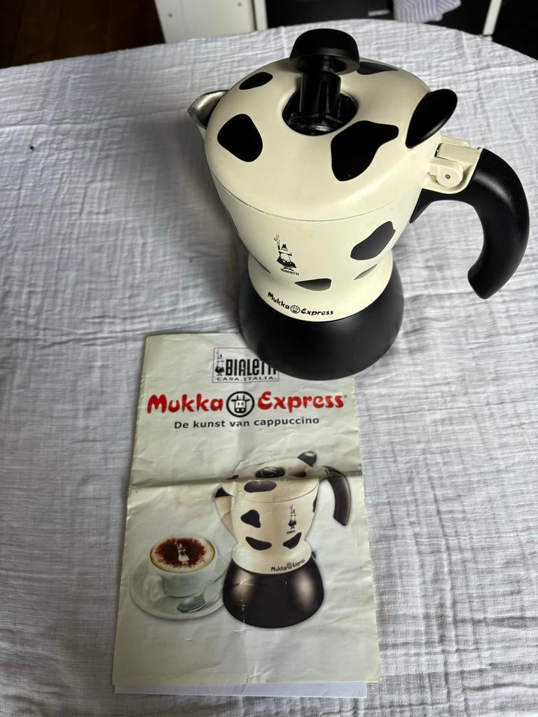 Bialetti Cappuccino Mukka Express, Ophalen of Verzenden, Gebruikt, Espresso apparaat, Gemalen koffie
