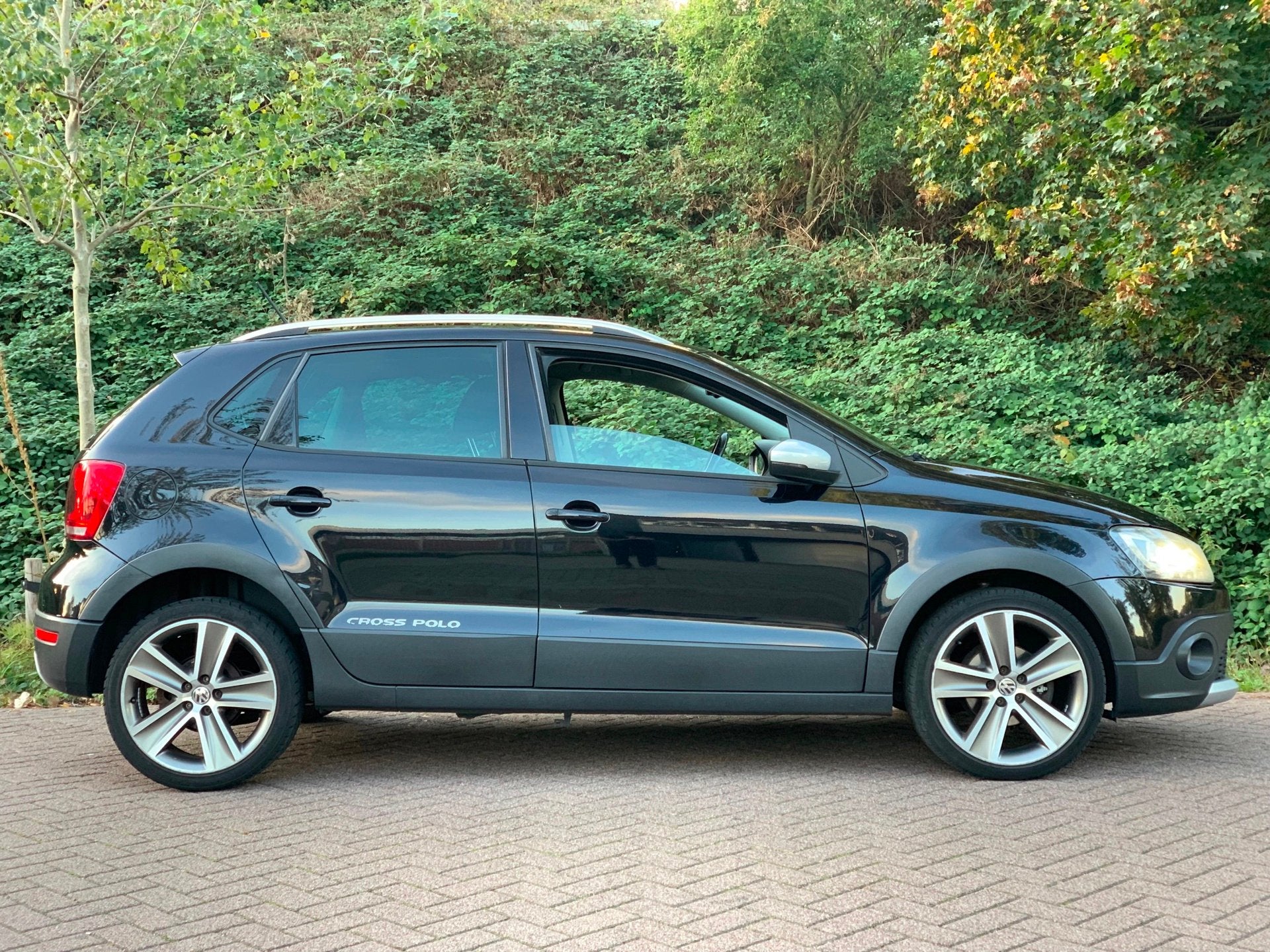 Volkswagen Polo CROSS 1.6 TDI Highline FULL OPTION !, Auto's, Voorwielaandrijving, Euro 5, Gebruikt, 610 kg