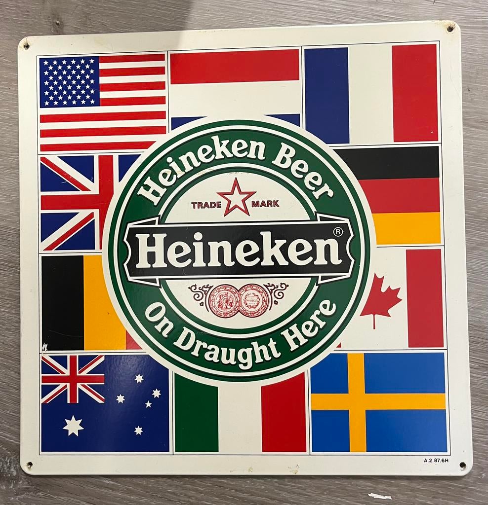 Heineken On Draught Vlaggen Reclamebord, Ophalen of Verzenden, Zo goed als nieuw, Reclamebord