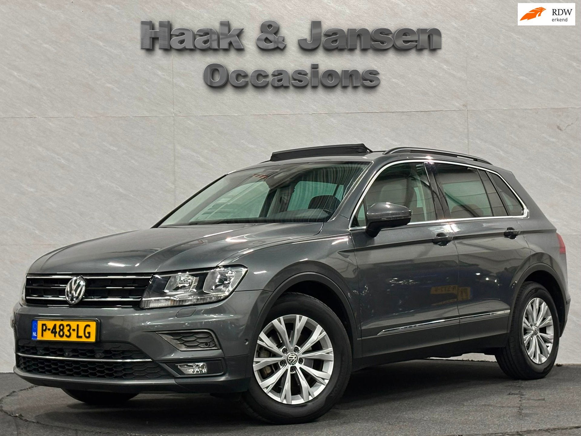 Volkswagen Tiguan 1.4 TSI ACT Comfortline Business - Pano -, 4 cilinders, 150 pk, Leder, SUV of Terreinwagen