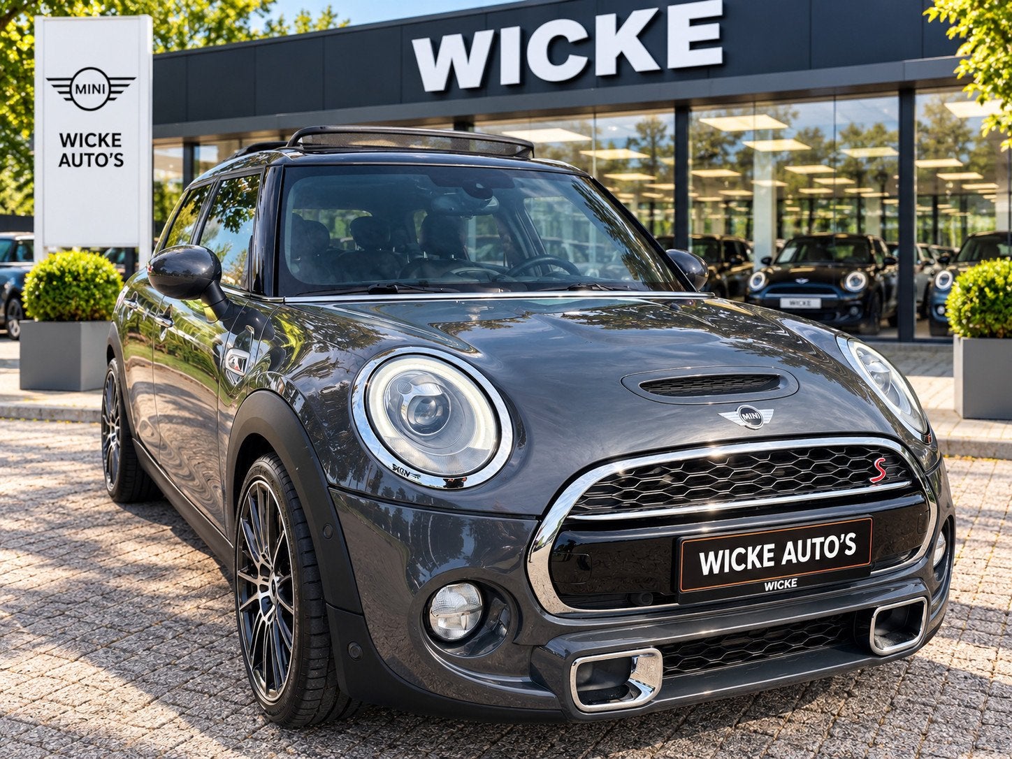 Mini 5-Deurs 2.0 Cooper S Chili Serious HUD Panorama AUT 5 d, Auto's, Gebruikt, Verwarmde buitenspiegels, Leder, Bedrijf