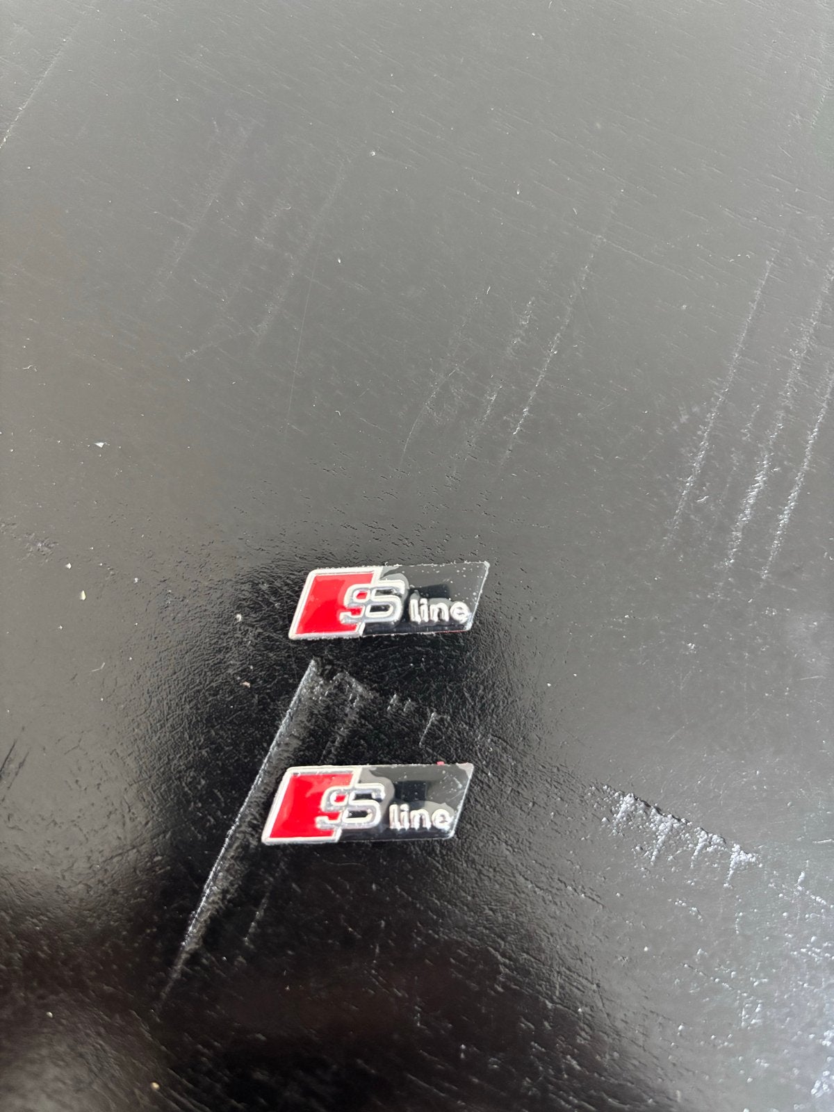 Audi S Line Emblemen - Set van 2, Auto diversen, Auto-accessoires, Verzenden, Nieuw
