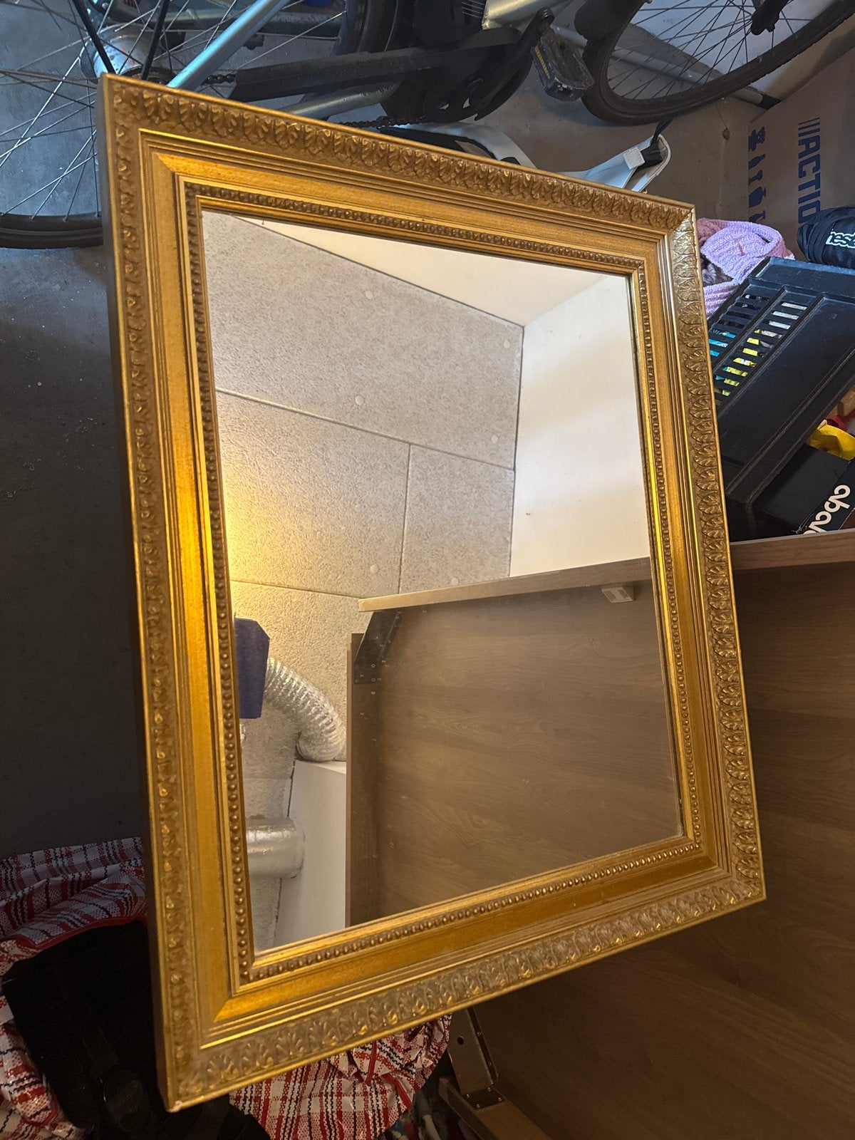 Gouden spiegel met sierlijke lijst, Huis en Inrichting, Ophalen, Gebruikt, 100 tot 150 cm, Rechthoekig