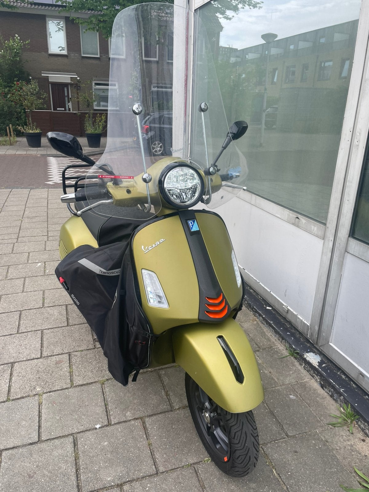 Piaggio vespa gts 300, Fietsen en Brommers, Ophalen of Verzenden, Zo goed als nieuw, Benzine, Vespa