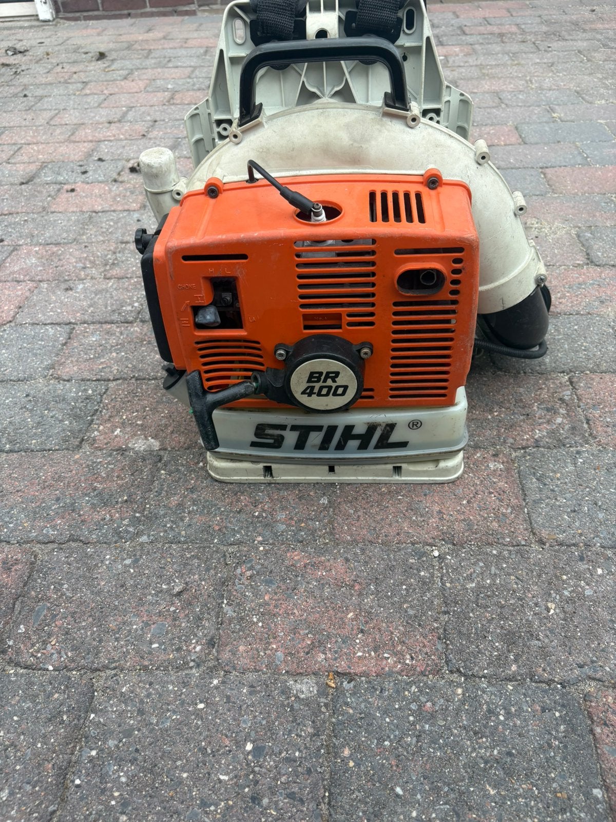 Stihl br 400 rugbladblazer., Tuin en Terras, Bladblazers, Ophalen, Gebruikt, Benzine, Ruggedragen
