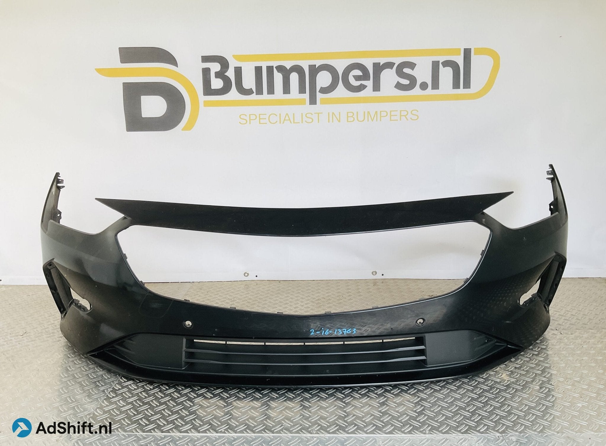 Bumper Opel Insignia B 6xpdc 39052730 Voorbumper 2-i6-13763R, Auto-onderdelen, Bumper
