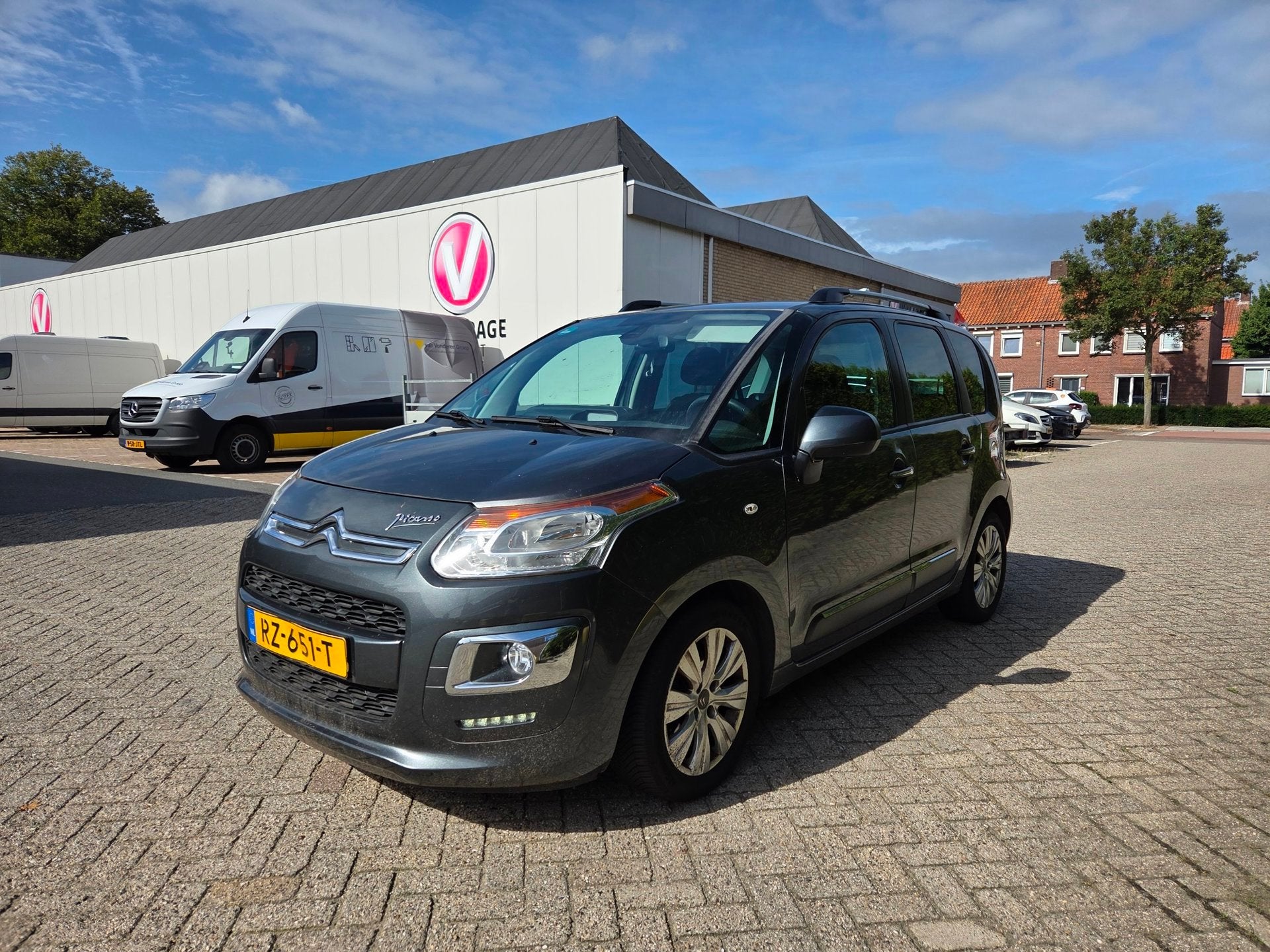 Citroen C3 Picasso 1.6 VTi Exclusive Automaat, Auto's, Gebruikt, Zwart, 4 cilinders, Bedrijf