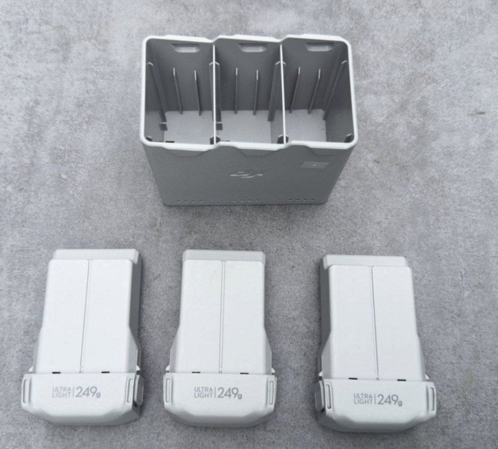 DJI Mini 4 Pro Fly More Combo, Ophalen of Verzenden, Zo goed als nieuw