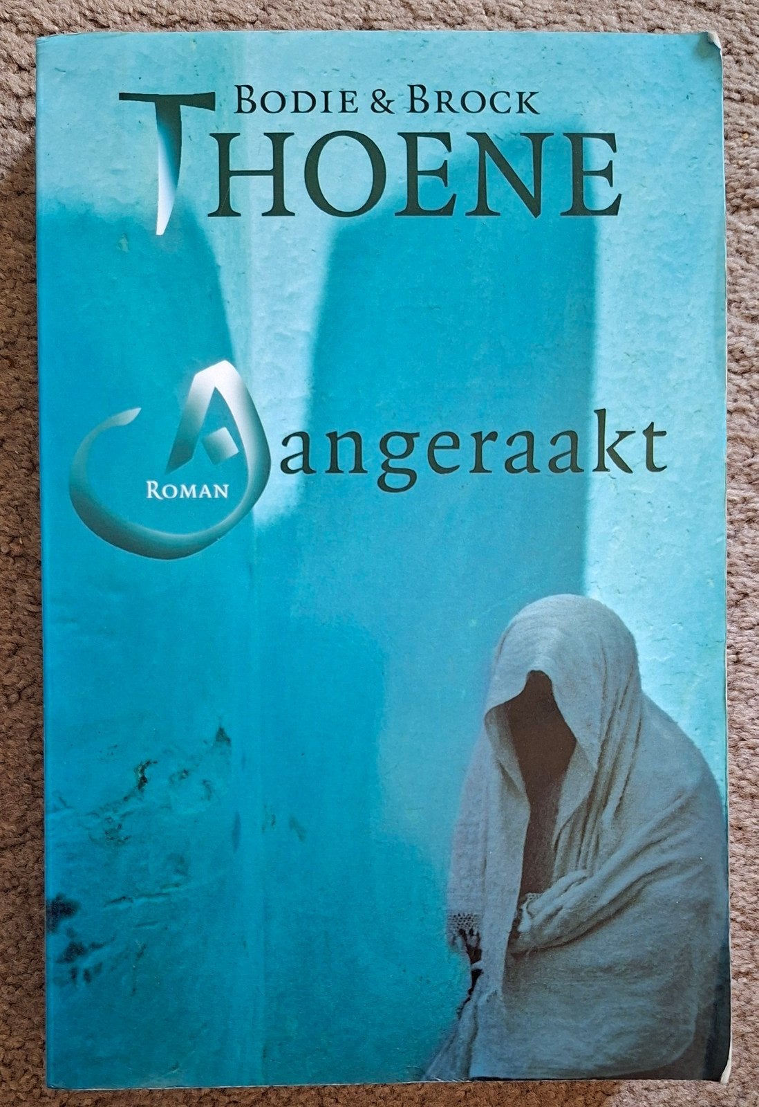 Aangeraakt. Bodie en Brock Thoene, Ophalen of Verzenden, Zo goed als nieuw