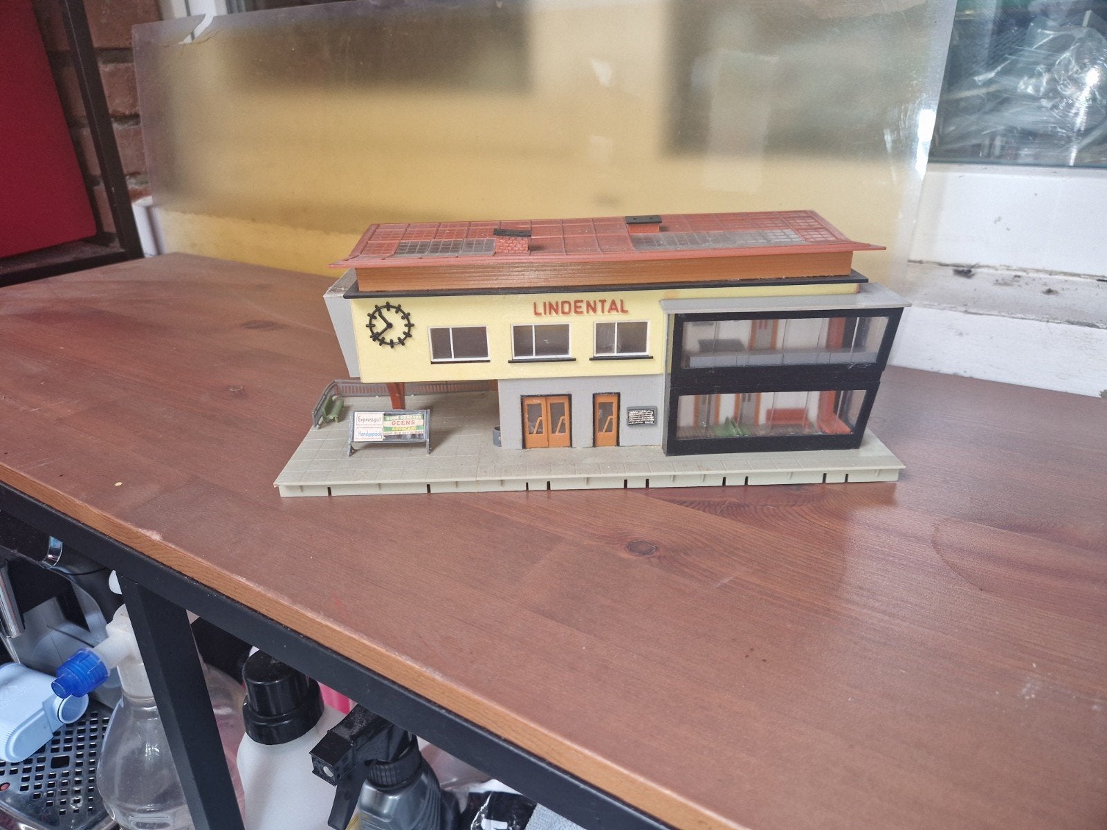 FALLER H0 STATION LINDENTAL – MODELBOUW STATION

 Fal, Ophalen of Verzenden, Gelijkstroom of Wisselstroom, Brug, Tunnel of Gebouw