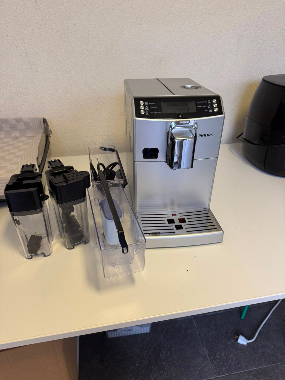 Philips 3200 Series Volautomatische Espressomachine, Ophalen, Gebruikt, Espresso apparaat, Koffiebonen