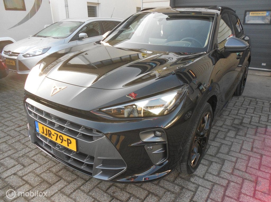 CUPRA Terramar 1.5 TSI e-Hybrid VZ Performance 272 PK trekh., Auto's, Cupra, 4 cilinders, Met garantie (alle), Alcantara, Zwart