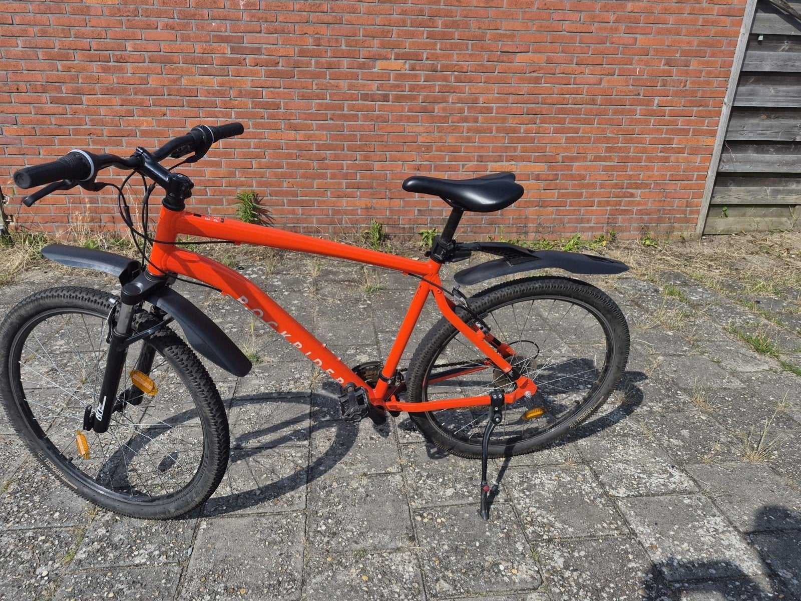 Mooie tomaten rode tour mountainbike, Zo goed als nieuw, 57 tot 61 cm, Meer dan 20 versnellingen, Ophalen