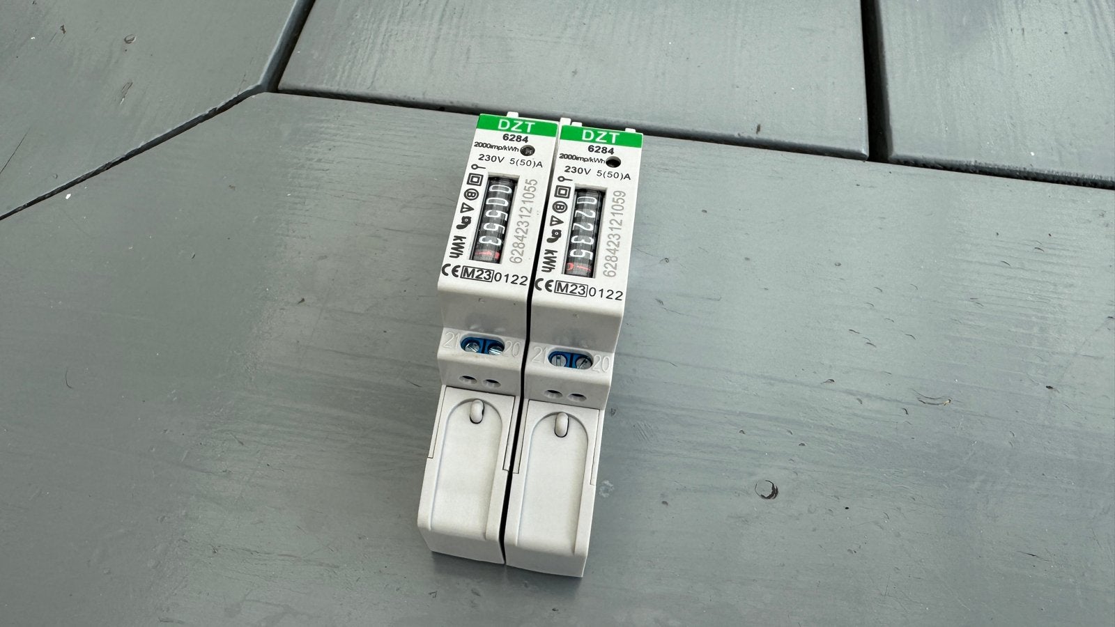 2x DZT 6284 1 fase kWh meter met pulscontact, Ophalen of Verzenden, Zo goed als nieuw, Overige merken, Overige typen