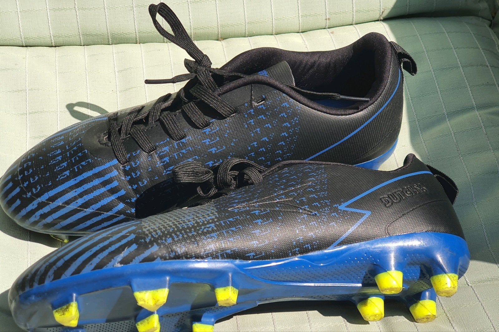 Voetbalschoenen maat 37 dutchy bijna nieuw, Maat M, Ophalen, Zo goed als nieuw, Schoenen