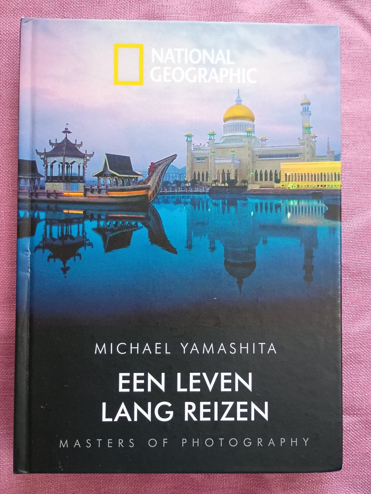 National Geographic: Een Leven Lang Reizen - M. Yamashit, Boeken, Ophalen of Verzenden, Zo goed als nieuw, Fotografie algemeen