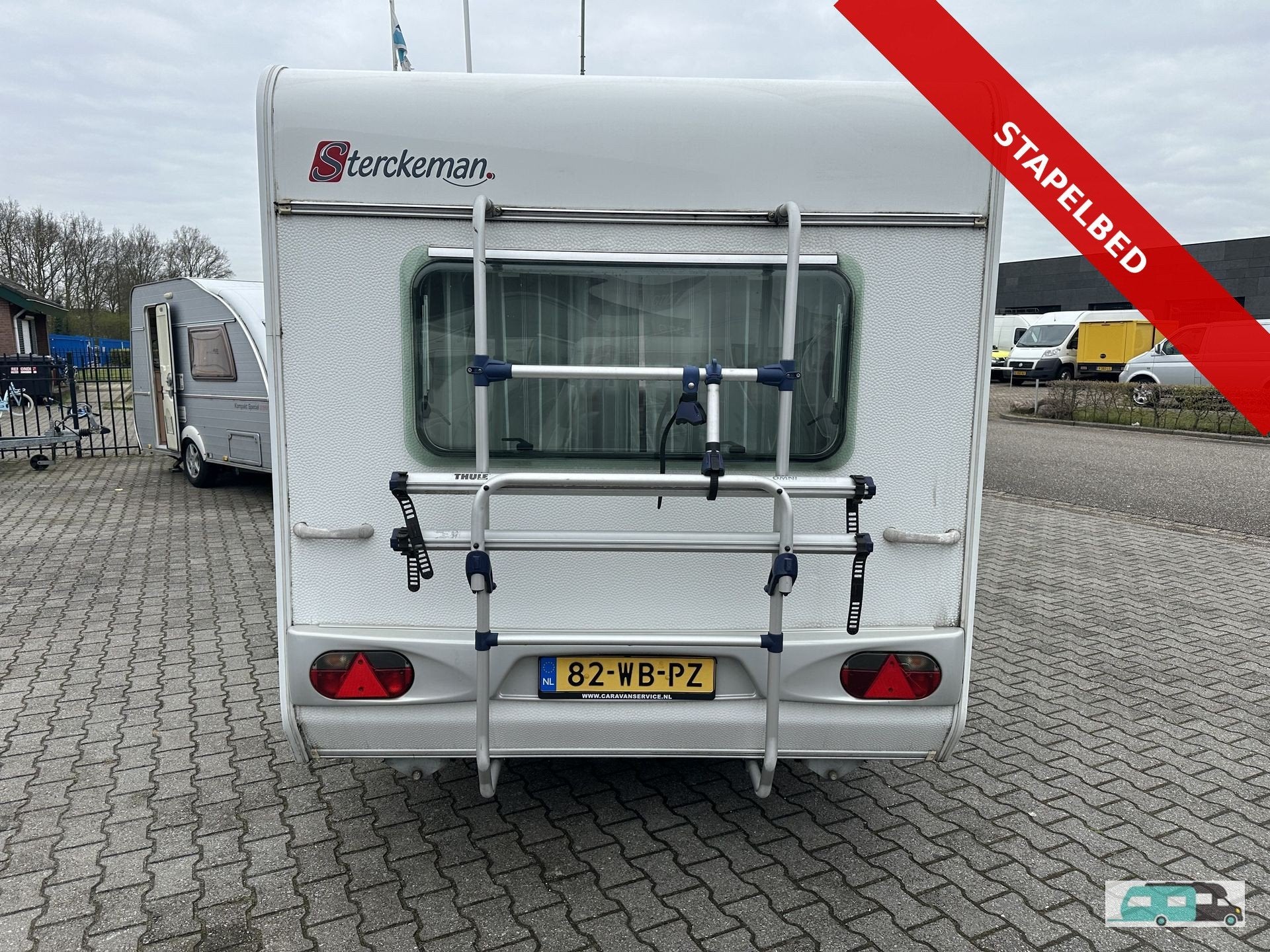 Sterckeman 370DD 2008 met stapelbed. lichtgewicht (bj 2008), Caravans en Kamperen, Sterckeman, Bedrijf, Kachel, 500 - 750 kg