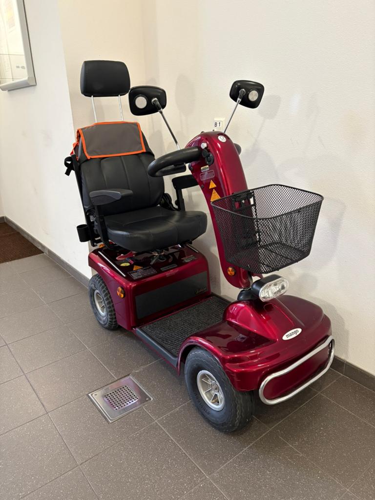 Te koop scootmobiel, Diversen, Brommobielen en Scootmobielen, Ophalen, 10 km/u of minder, Gebruikt, 16 t/m 25 km