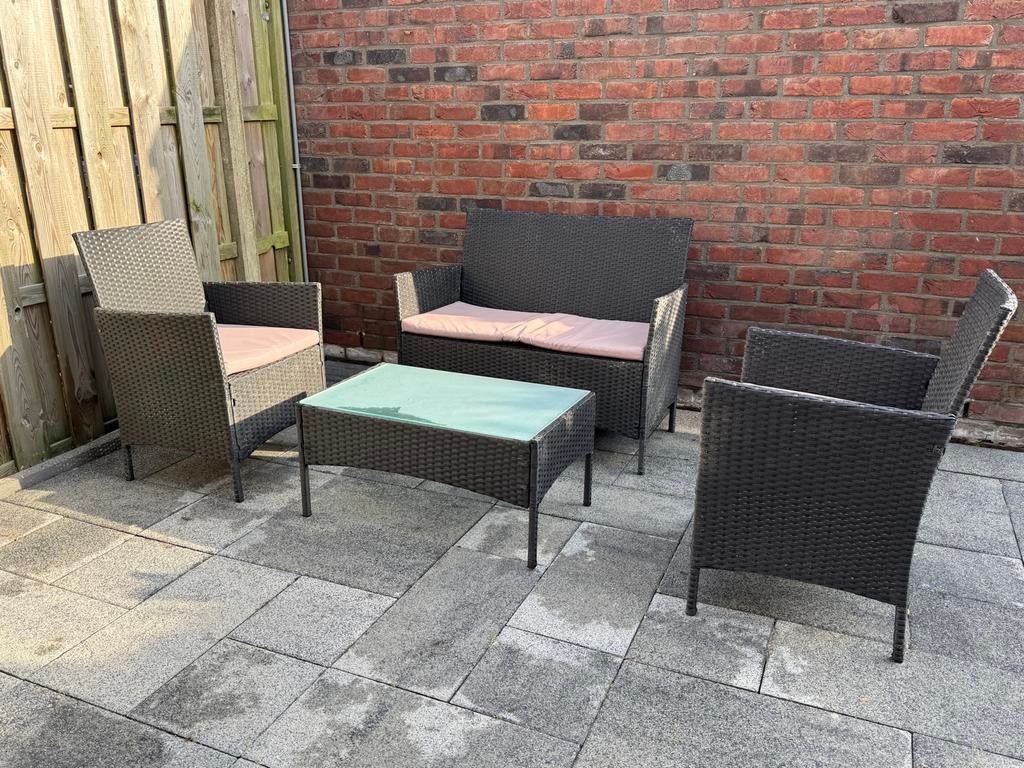 Gardini Loungeset met Tafel en Kussens, Ophalen, 4 zitplaatsen, Zo goed als nieuw, Loungeset
