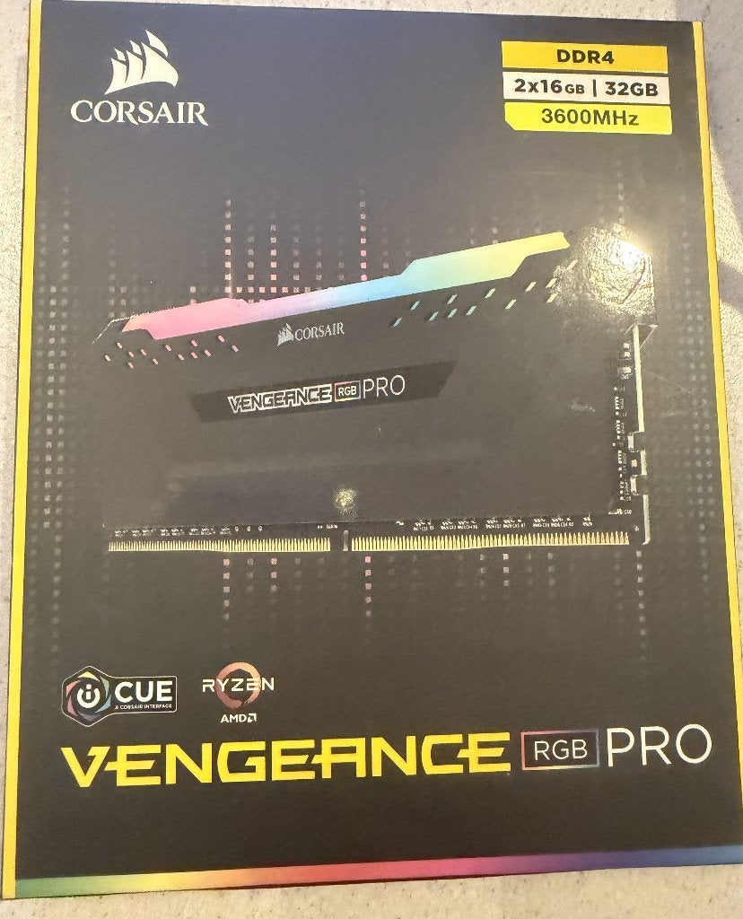 Corsair Vengeance DDR4 32Gb 3600Mhz RGB Pro, Computers en Software, 32 GB, DDR4, Ophalen of Verzenden, Zo goed als nieuw