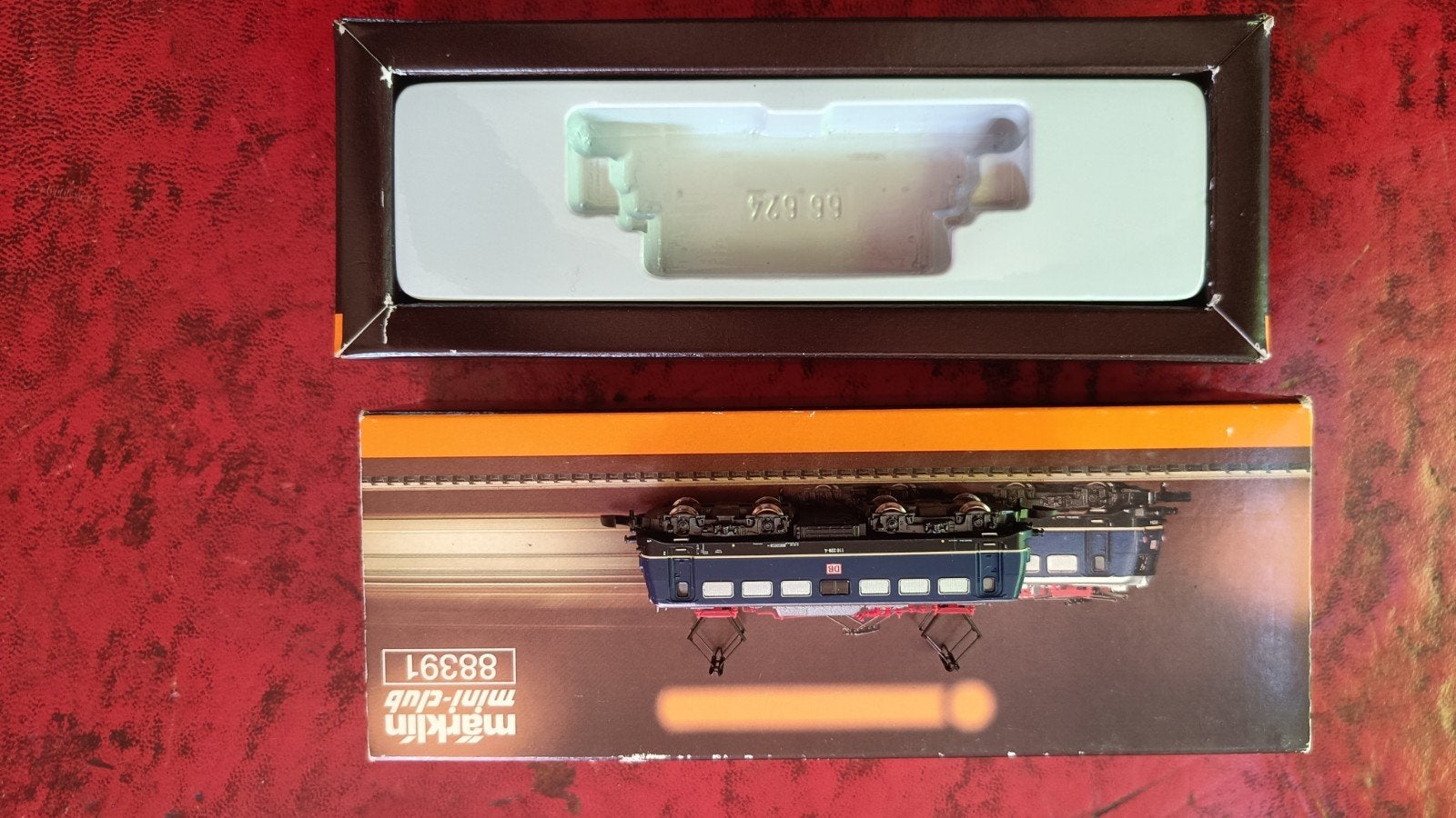 Märklin Mini-Club BR111 (88391), Hobby en Vrije tijd, Modeltreinen | Overige schalen, Ophalen of Verzenden, Analoog, Märklin, Gelijkstroom
