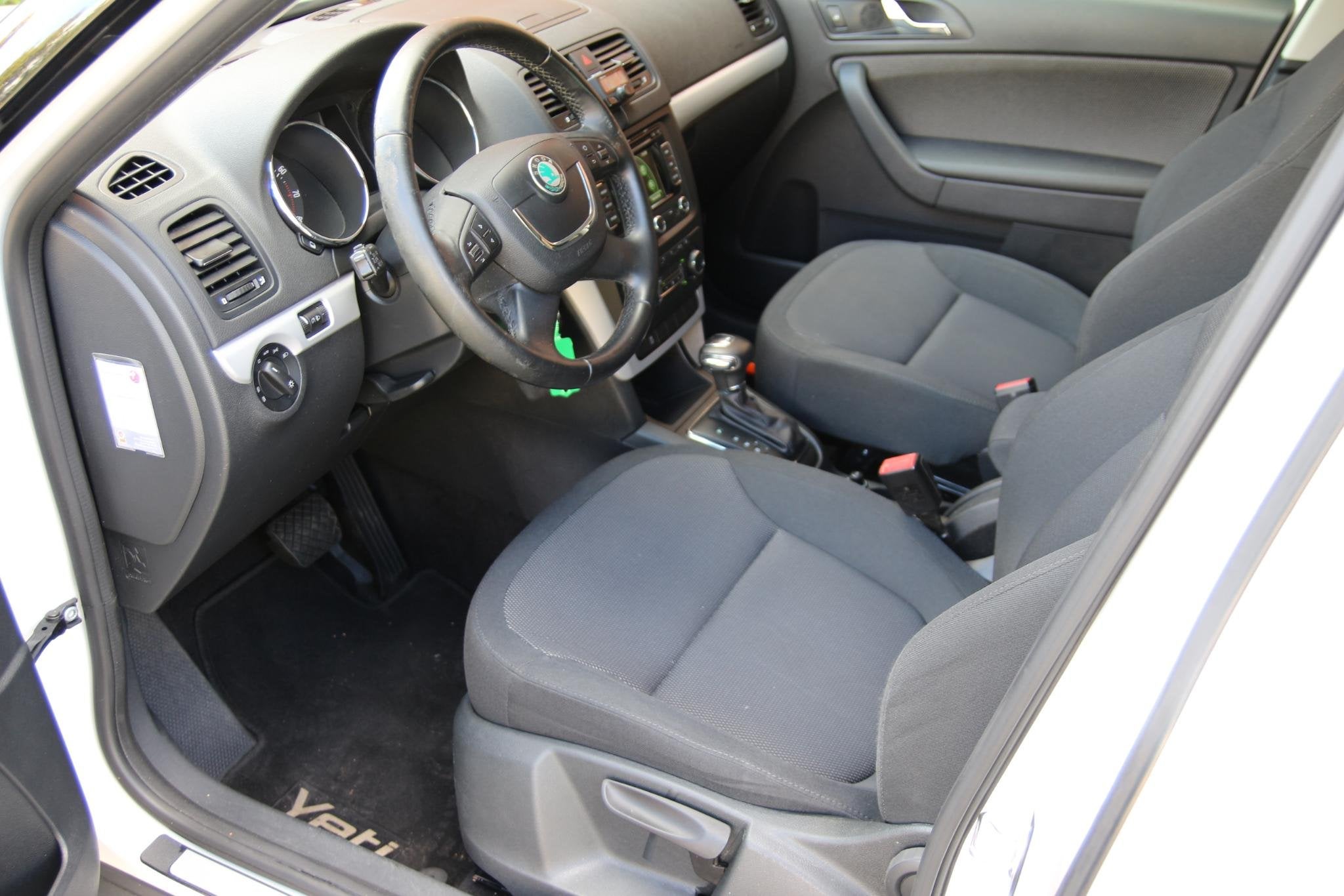 Skoda Yeti 1.2 TSI Ambition | NL-auto | Automaat! | 5 deuren, Auto's, Euro 5, Stof, Gebruikt, 680 kg