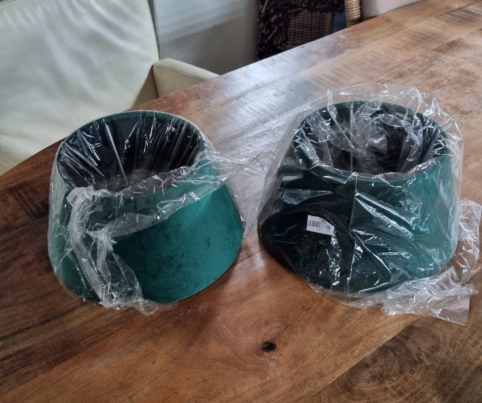 2x Nieuwe Groene Fluweel Lampenkappen - Rond, 20 / 30 cm Dia, Rond, Nieuw, Ophalen of Verzenden, Textiel