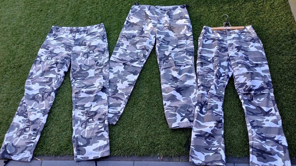 CAMOUFLAGE BROEKEN IN MAAT S-M-L, Ophalen of Verzenden, Overige soorten, Nederland, Kleding of Schoenen