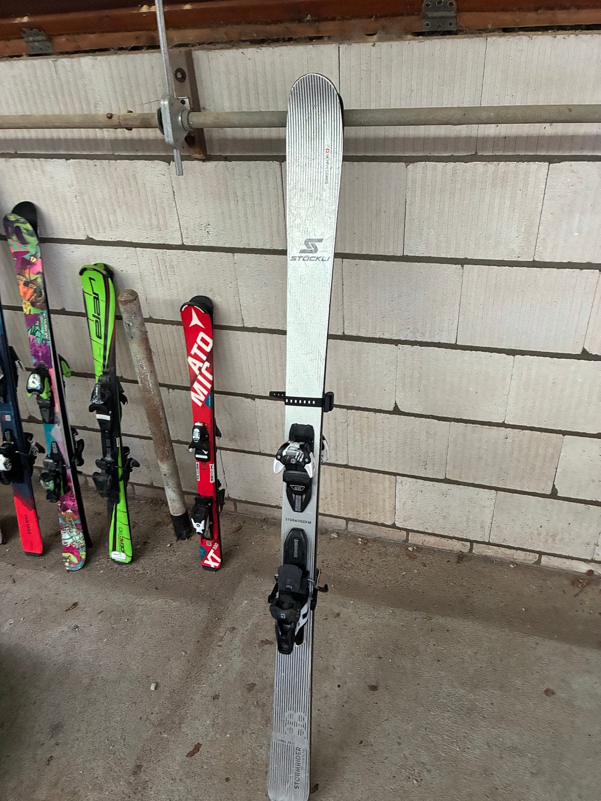 Stöckli Stormrider 88 ski's met bindingen, Sport en Fitness, 160 tot 180 cm, Gebruikt, Skiën, Ski's