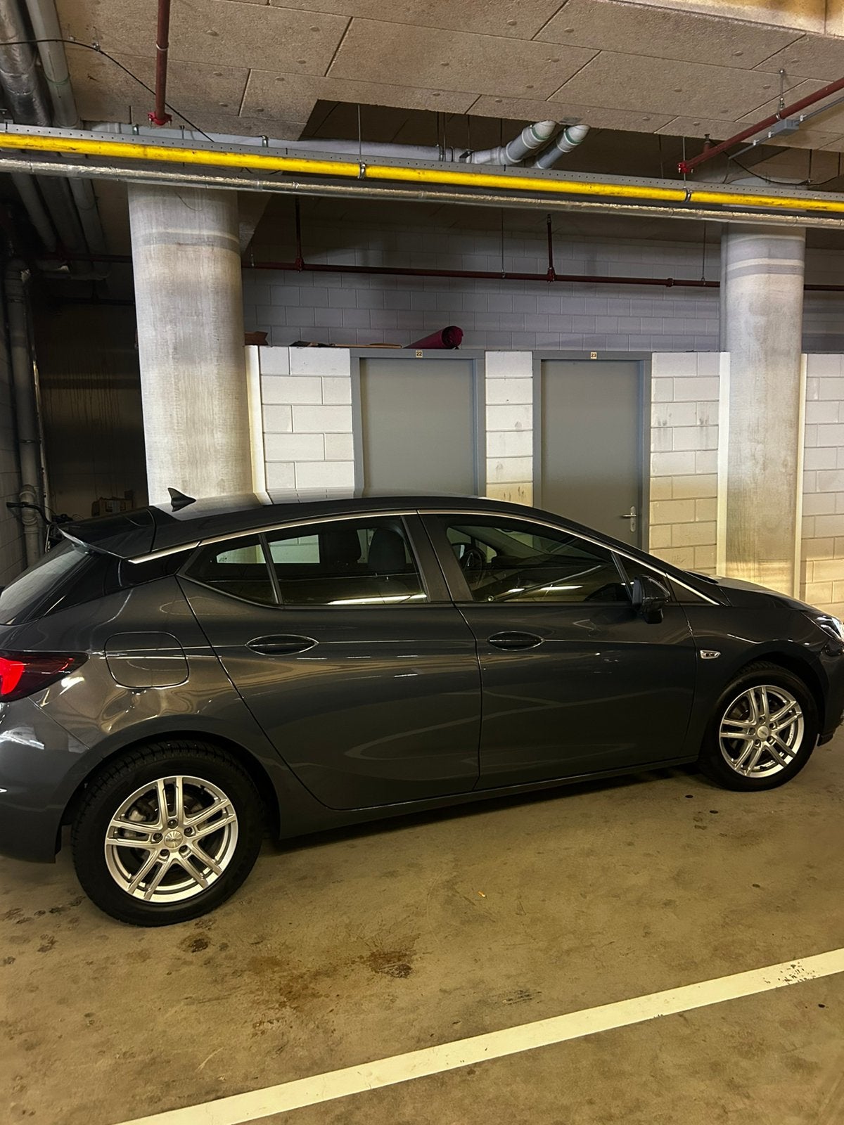 Foto 8 van Opel Astra 1.4 Turbo 5D 2016 Grijs| Carplay|