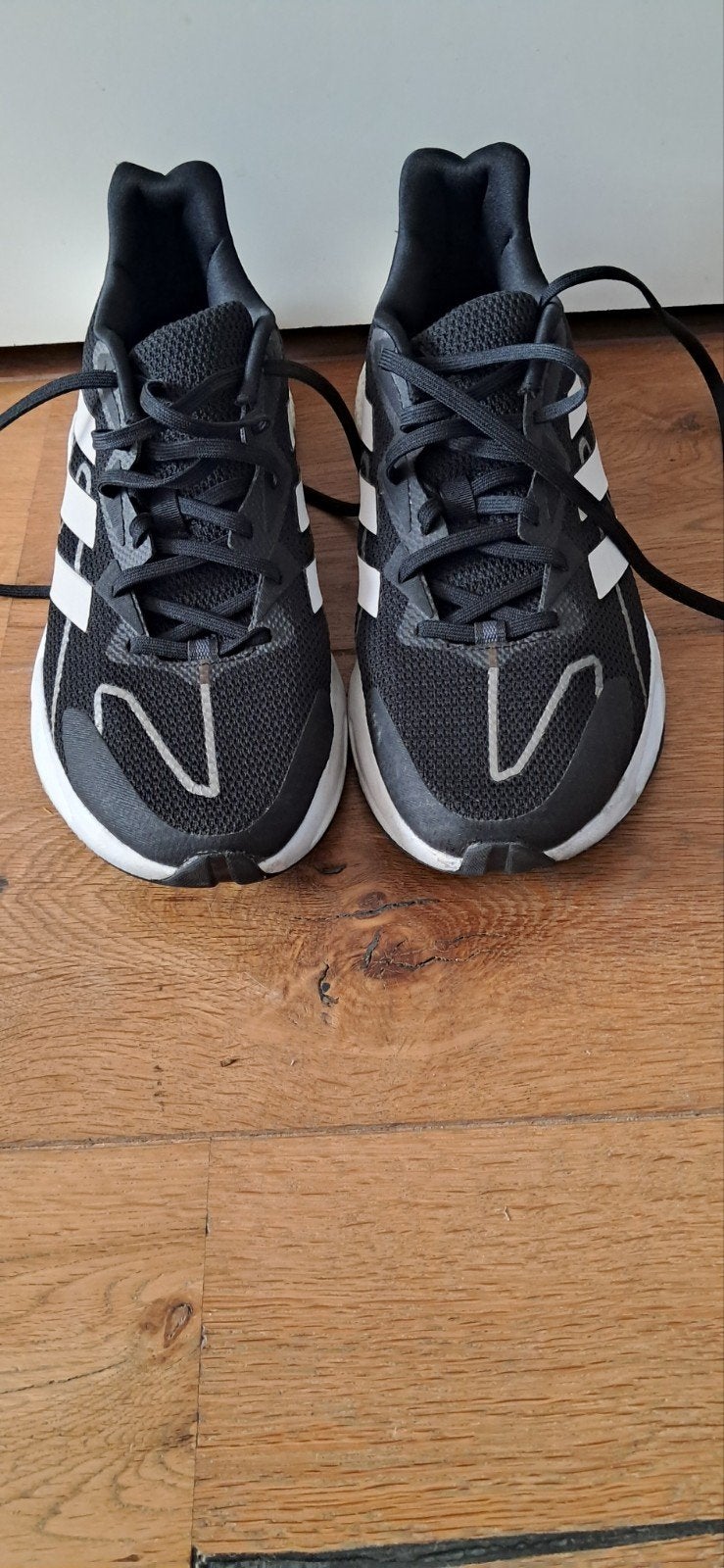 Paar Adidas Schoenen:, Ophalen of Verzenden, Schoenen