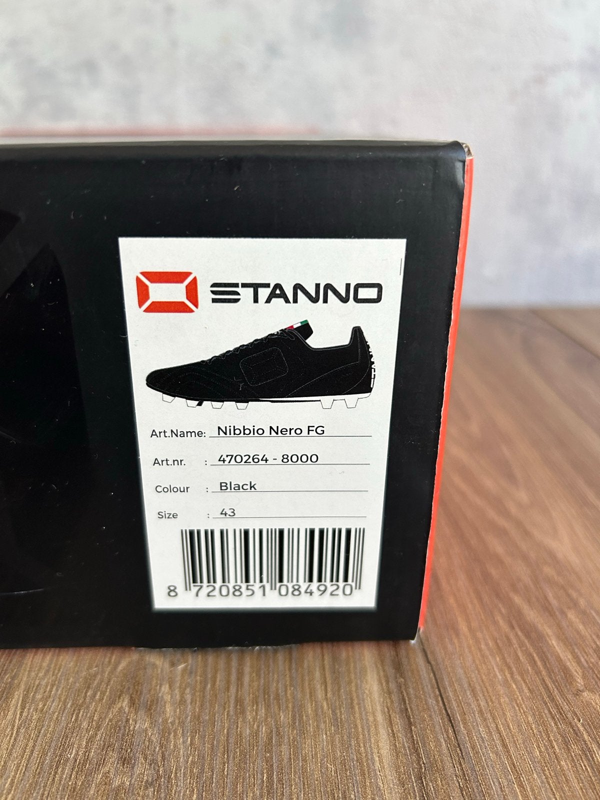 Nieuwe  voetbalschoenen, Maat XS of kleiner, Ophalen of Verzenden, Nieuw, Schoenen