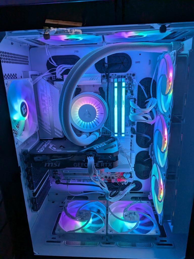 Game pc 4060 ti 16 GB DDR5, Ophalen, 32 GB, AMD Ryzen 5, Zo goed als nieuw